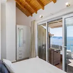 M&k - Two Bedroom With Balcony And Sea View Daire Mlini