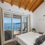 Daire M&k - Two Bedroom With Balcony And Sea View Mlini