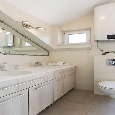 Lejlighed M&k - Two Bedroom With Balcony And Sea View Mlini