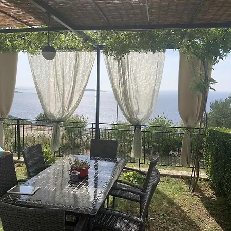 M&k - Two Bedroom With Balcony And Sea View アパート *