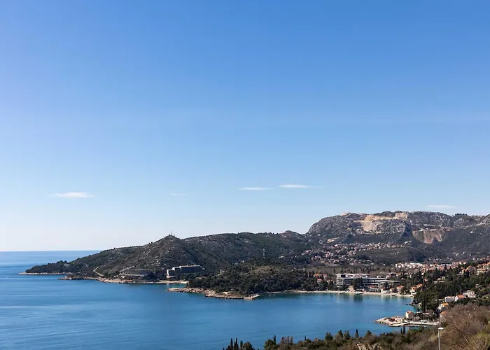 Apartament M&k - Two Bedroom With Balcony And Sea View *