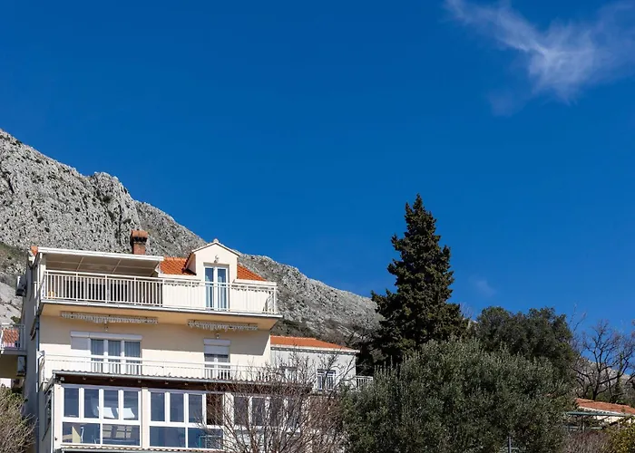 M&k - Two Bedroom With Balcony And Sea View Apartament