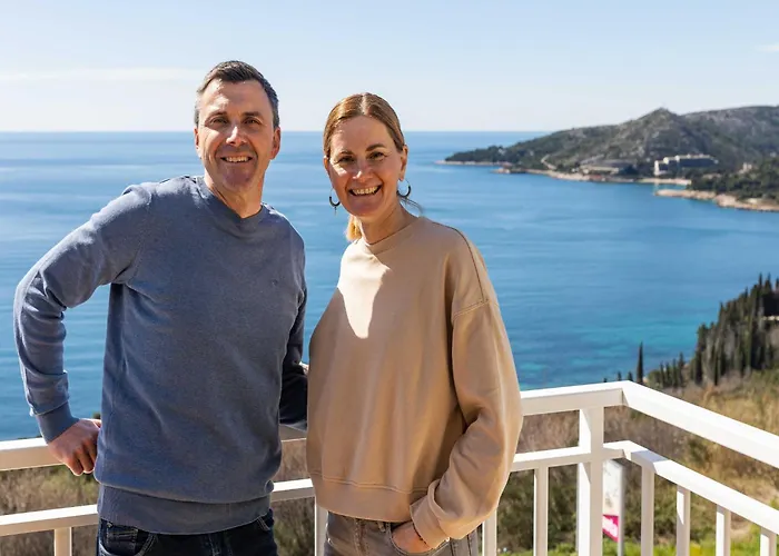 Apartament M&k - Two Bedroom With Balcony And Sea View *